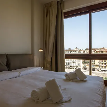 - Ponte Vecchio Exclusive