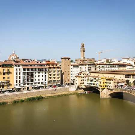 - Ponte Vecchio Exclusive فلورنس